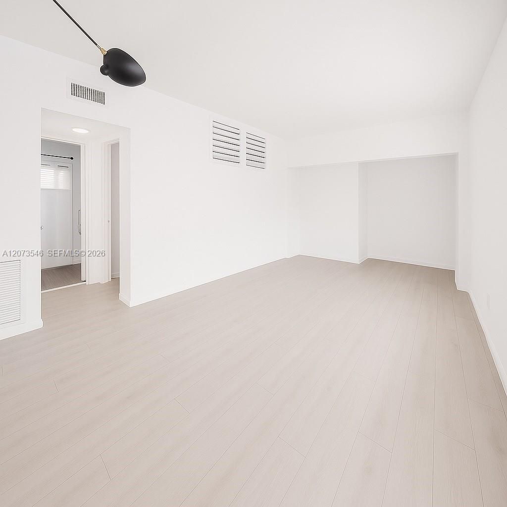 1110 Venetian Way , Unit 2B, Miami, FL 33139 Photo