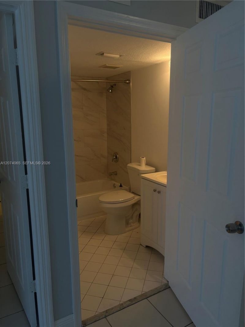 2910 SE 13th Rd , Unit 105-44, Homestead, FL 33035 Photo