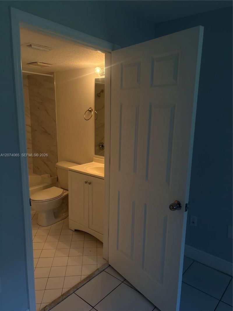 2910 SE 13th Rd , Unit 105-44, Homestead, FL 33035 Photo