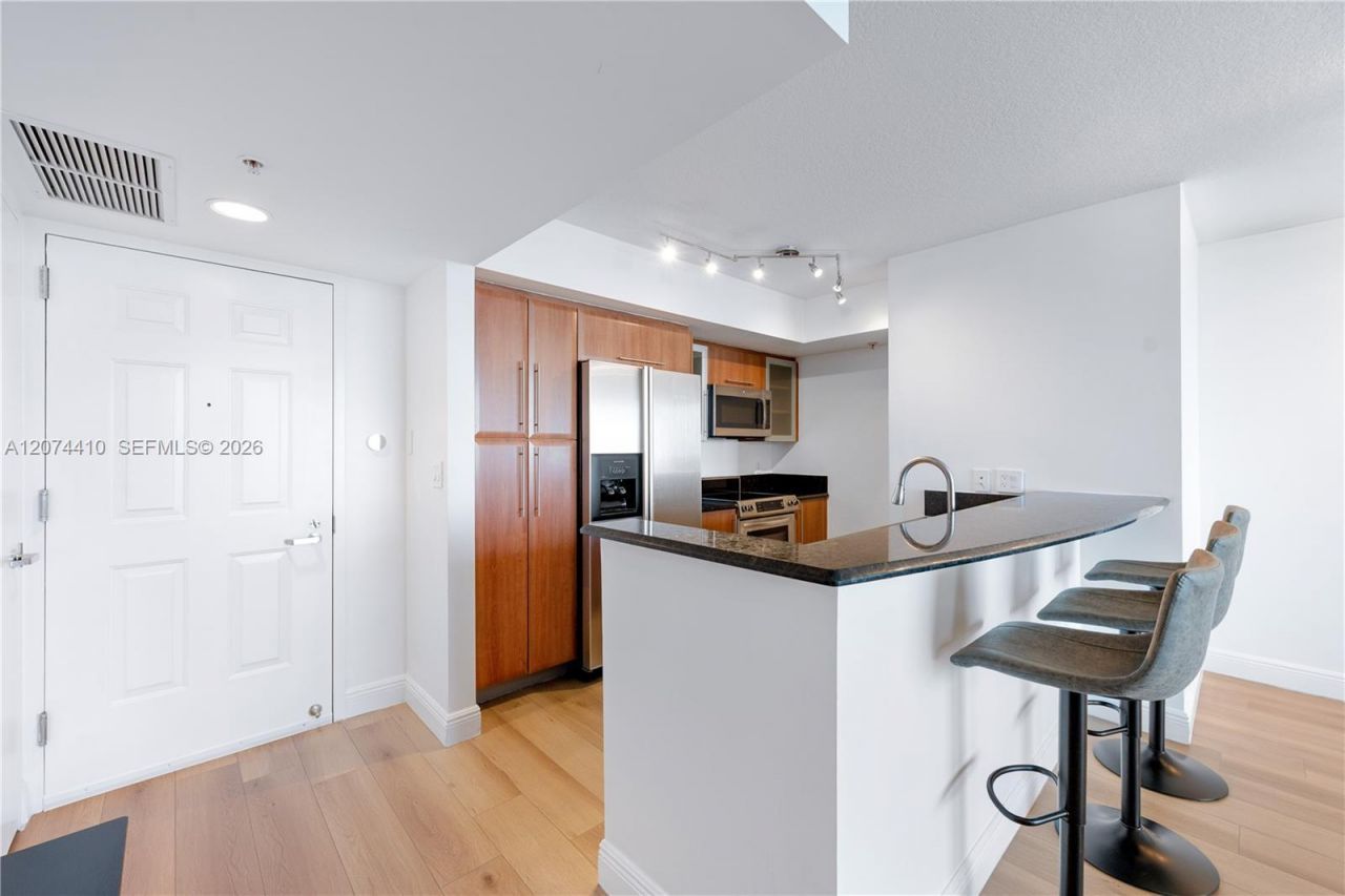 3232 Coral Way , Unit 1507, Miami, FL 33145 Photo