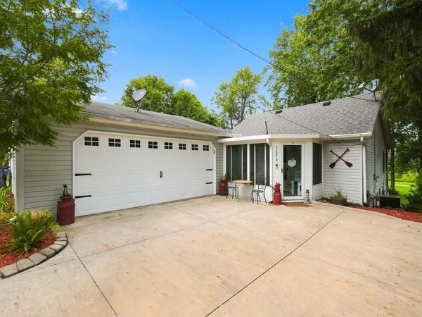 3370 W Old Lake Road, Columbia City, IN 46725