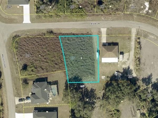659 Jessie LN, LEHIGH ACRES, FL 33972