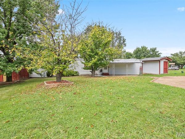 621 Pine View Drive , Fenton, MO 63026