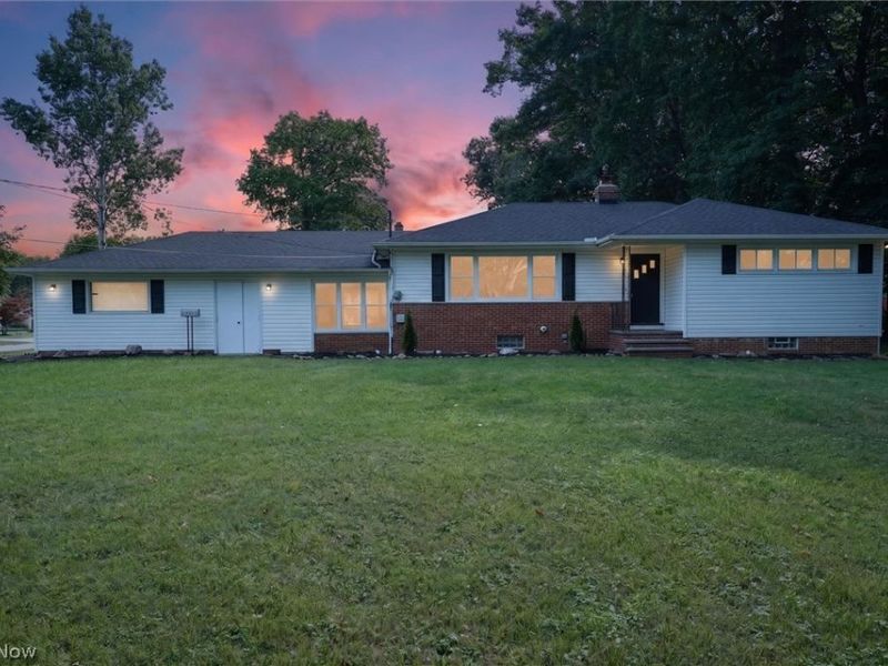 4223 Canterbury Road, North Olmsted, OH 44070 Photo 2
