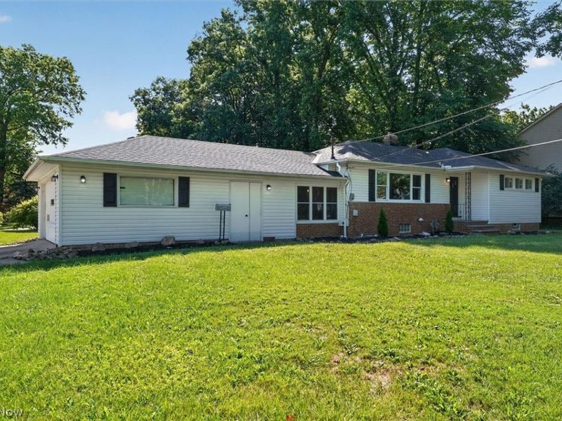 4223 Canterbury Road, North Olmsted, OH 44070 Photo 5