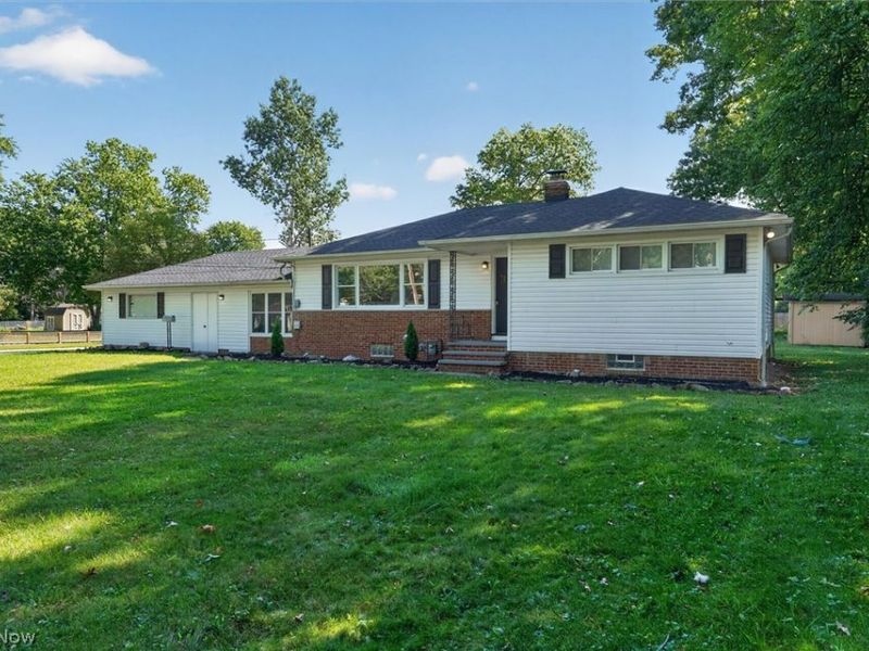 4223 Canterbury Road, North Olmsted, OH 44070 Photo 6