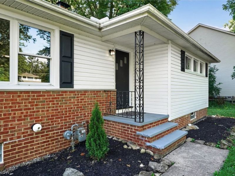 4223 Canterbury Road, North Olmsted, OH 44070 Photo 7