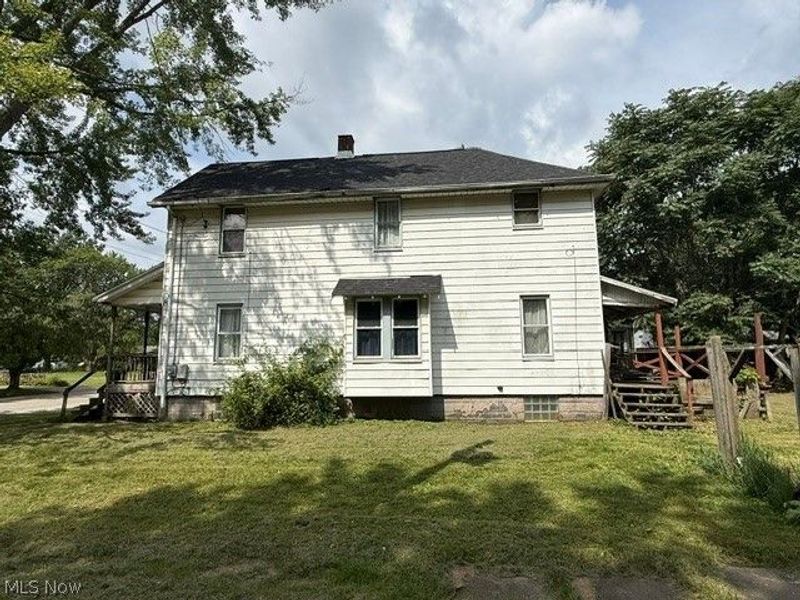 506 Hall Street NW, Warren, OH 44483 Photo 2