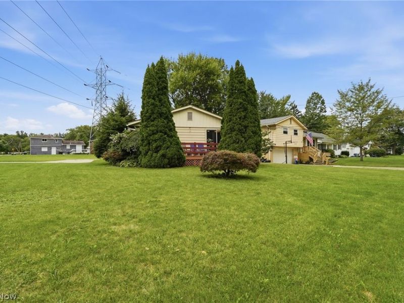 744 Edwards Drive, Berea, OH 44017 Photo 5
