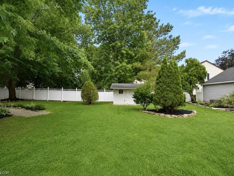 1654 Duffton Lane , Painesville Township, OH 44077 Photo 47