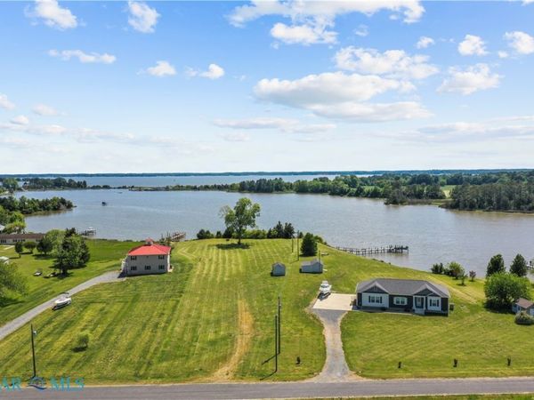 315 Indian Banks Road , Farnham, VA 22460