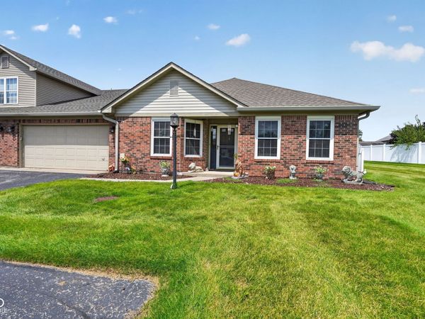 6214 Robinwood Lane , Indianapolis, IN 46237