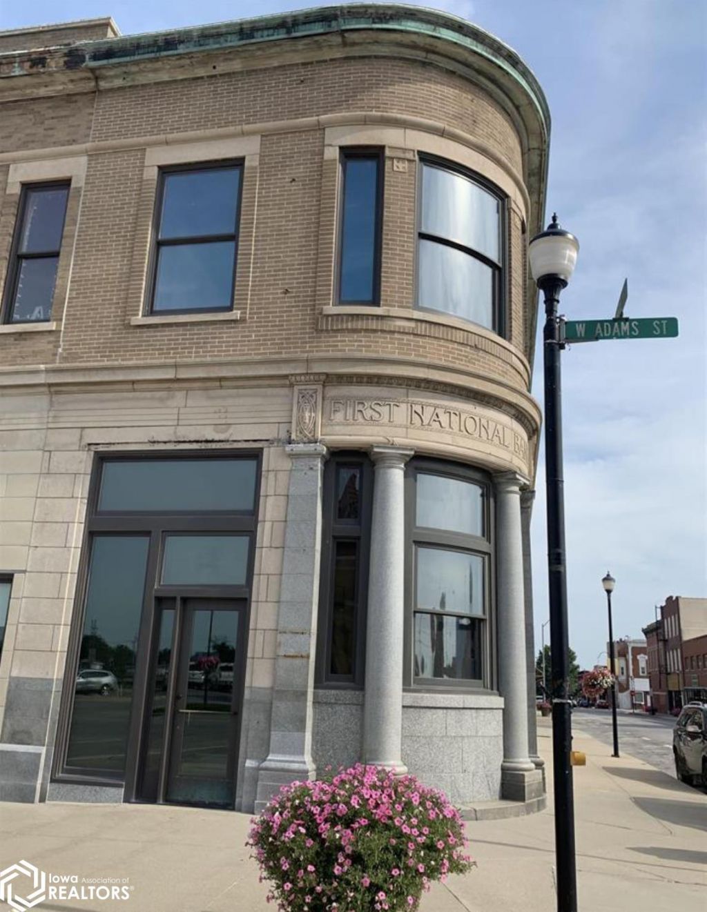 201 W Adams Street, Creston, IA 50801 Main Photo