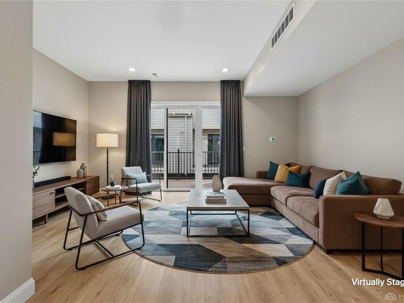 3908 Edwards Road, Unit B, Cincinnati, OH 45209 Photo 18