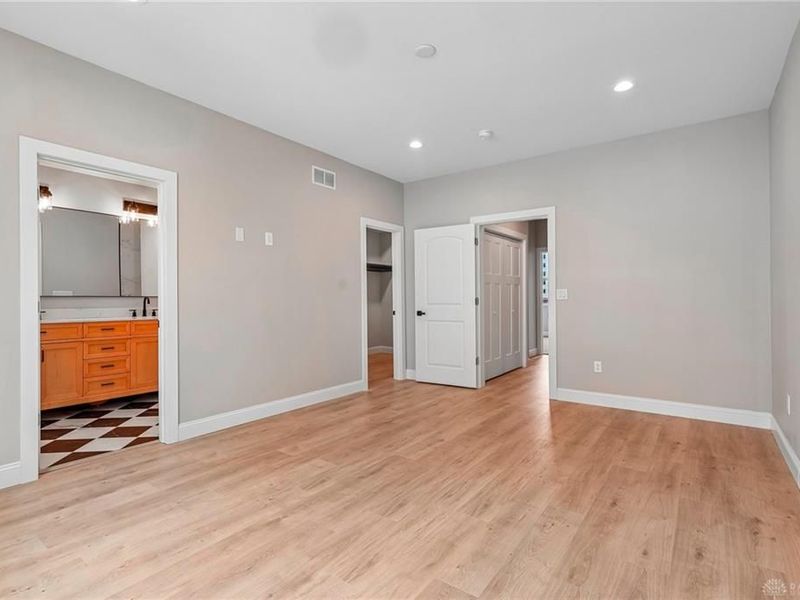 3908 Edwards Road, Unit B, Cincinnati, OH 45209 Photo 26