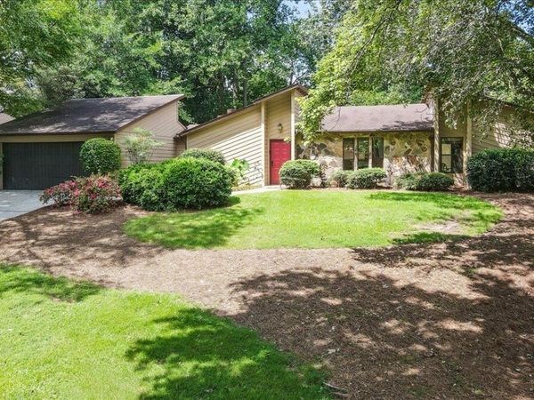 20 Foxridge Court SE, Marietta, GA 30067