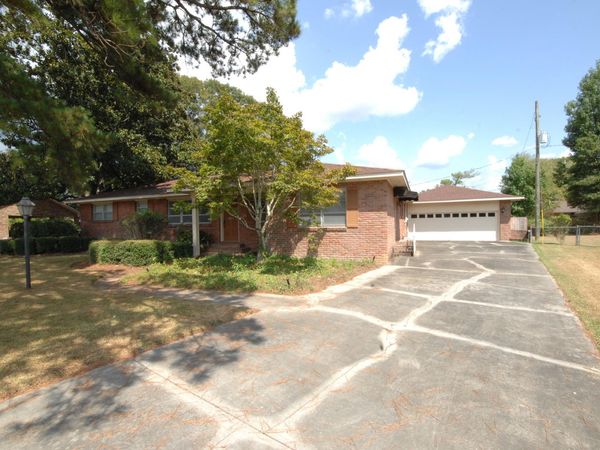 1554 Lyncrest Ave., Columbia, MS 39429