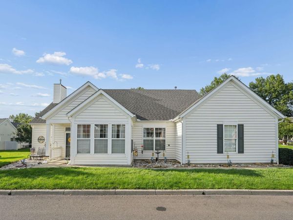 5976 Naughten Pond Drive , Columbus, OH 43213