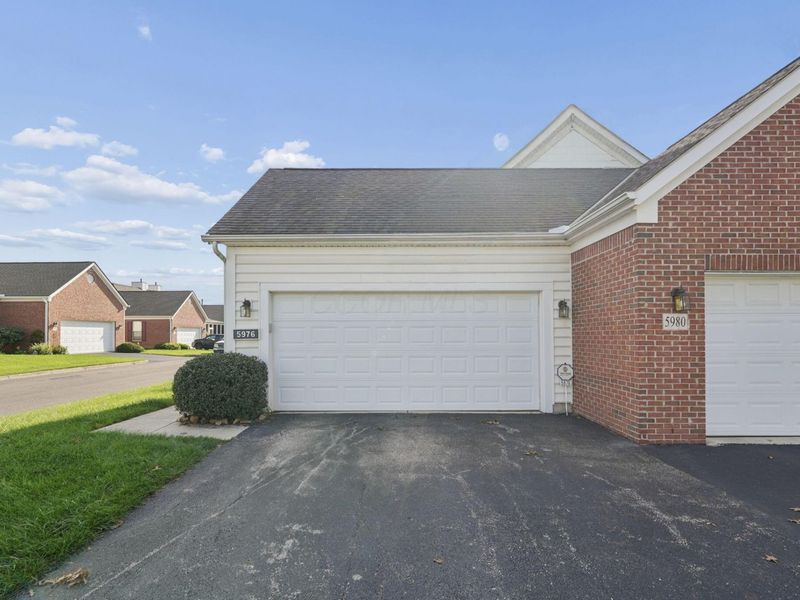 5976 Naughten Pond Drive , Columbus, OH 43213 Photo 30