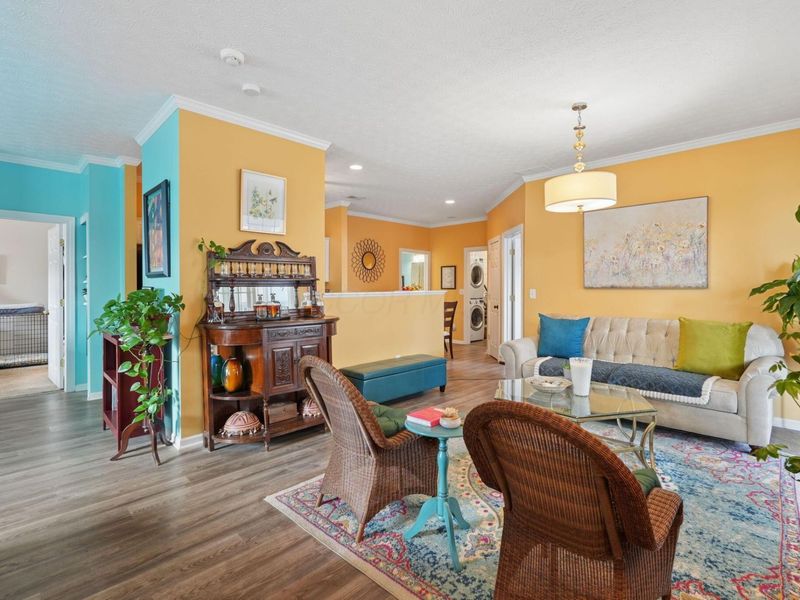 5976 Naughten Pond Drive , Columbus, OH 43213 Photo 6