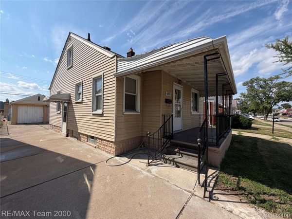6055 KENDAL Street , Dearborn, Mi 48126