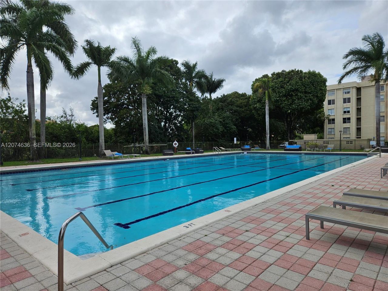 9320 Fontainebleau Blvd , Unit 401, Miami, FL 33172 Photo