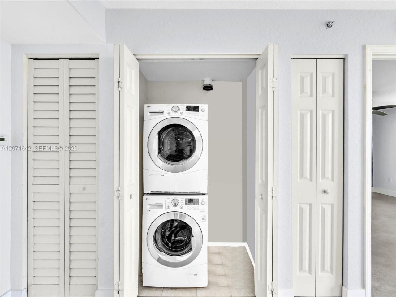 816 NW 11th St , Unit 1208, Miami, FL 33136 Photo