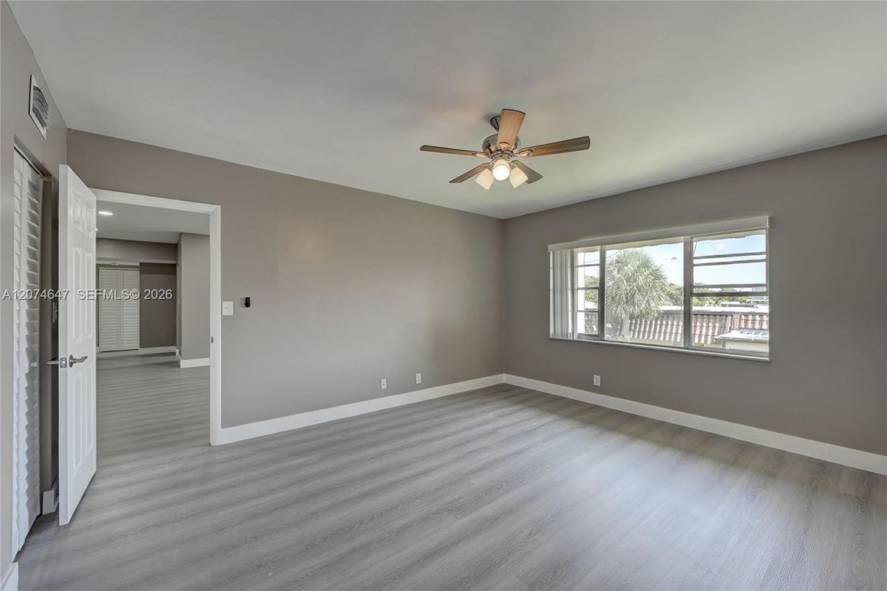 2700 Riverside Dr , Unit 303-B, Coral Springs, FL 33065 Photo
