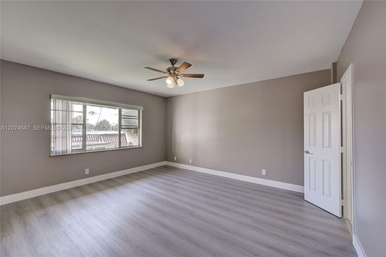 2700 Riverside Dr , Unit 303-B, Coral Springs, FL 33065 Photo
