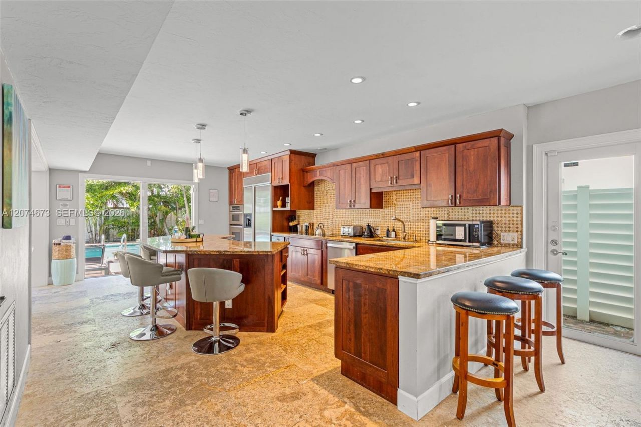 3317 NE 16th Ct, Fort Lauderdale, FL 33305 Photo