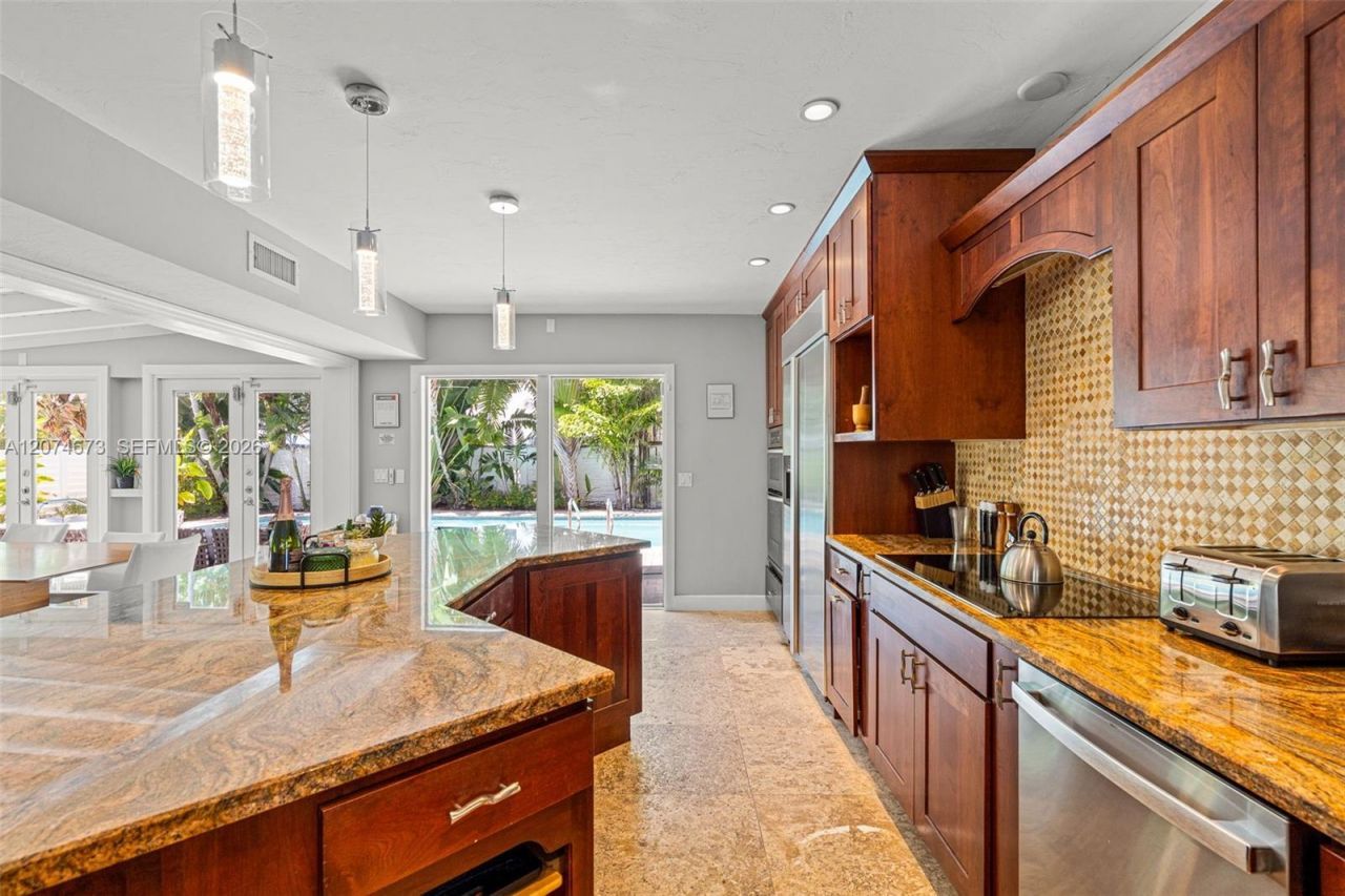 3317 NE 16th Ct, Fort Lauderdale, FL 33305 Photo