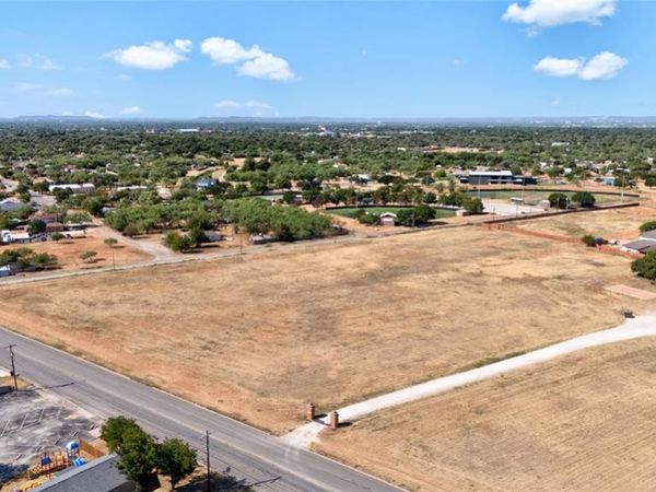 2442 Old Anson Road , Abilene, TX 79603