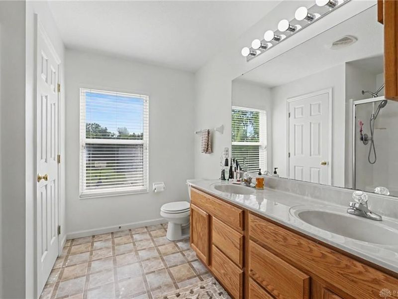 10237 Peacock Lane, Miamisburg, OH 45342 Photo 35