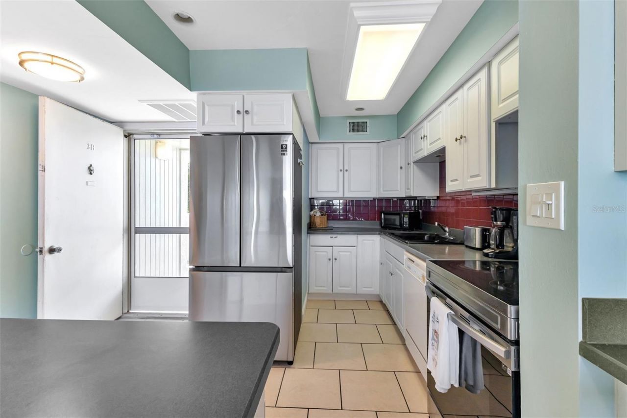 1500 Park Beach Circle , Unit 3B, Punta Gorda, FL 33950 Photo