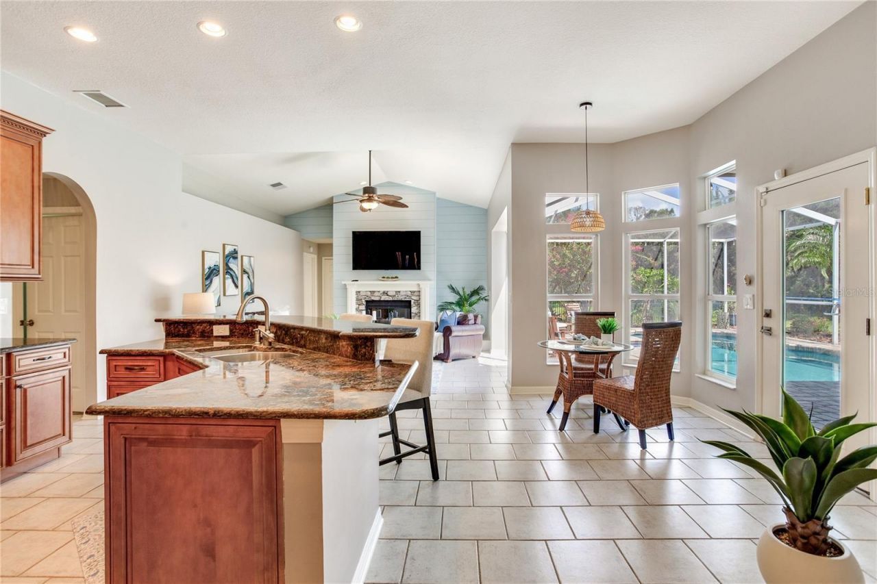 10116 Bennington Drive, Tampa, FL 33626 Photo