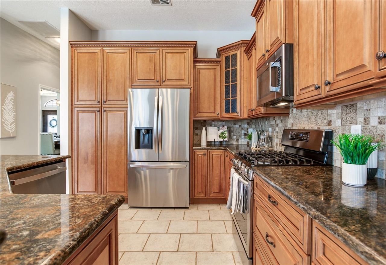 10116 Bennington Drive, Tampa, FL 33626 Photo
