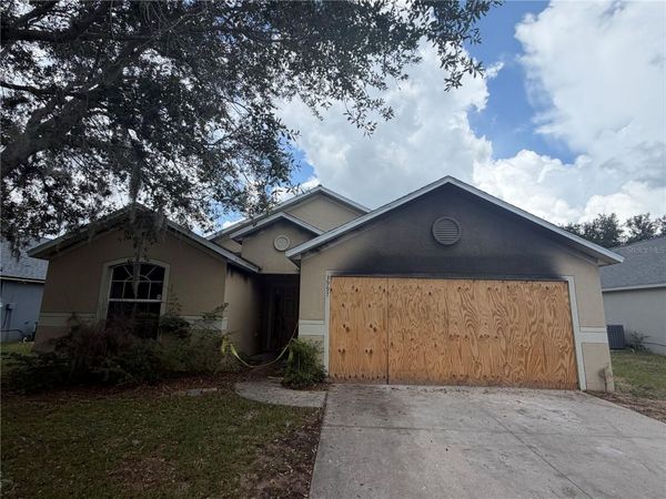 3997 HILLINGDON ROAD , TAVARES, FL 32778