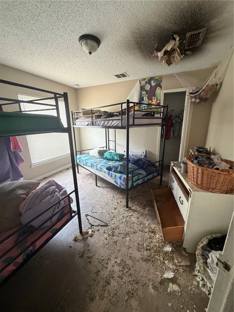 3997 Hillingdon Road , Tavares, FL 32778 Photo