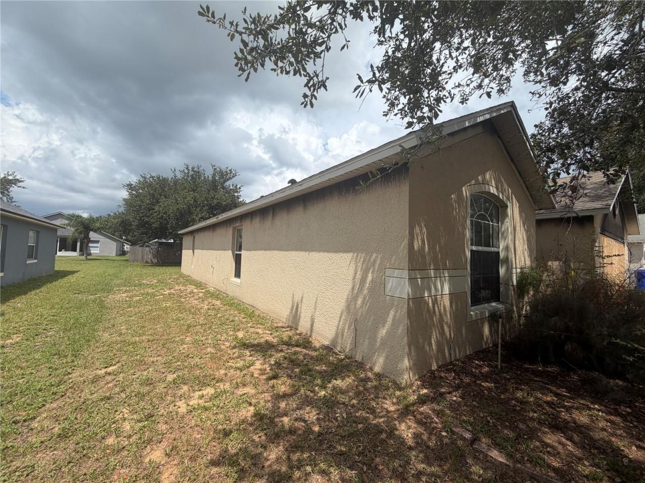 3997 Hillingdon Road , Tavares, FL 32778 Photo