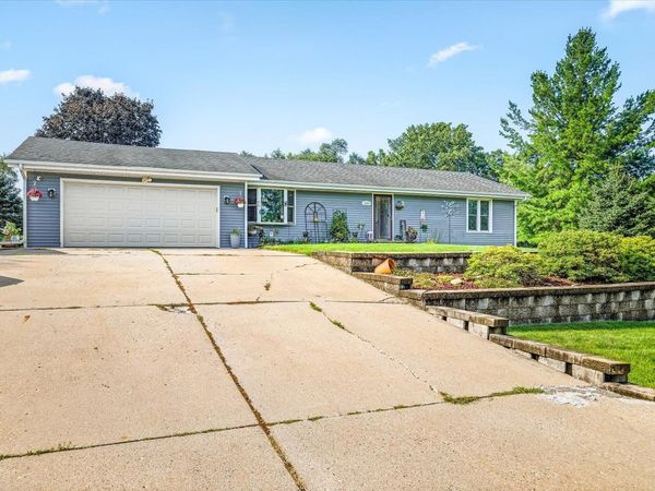 6353 Abernathy Way, ROSCOE, IL 61073