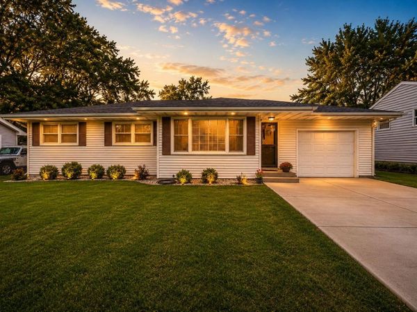 520 Park Avenue , Chesterton, IN 46304