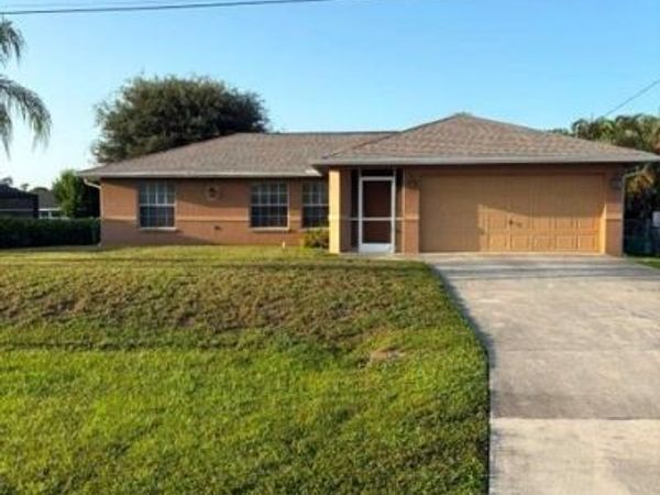 1822 SW 18th ST , CAPE CORAL, FL 33991