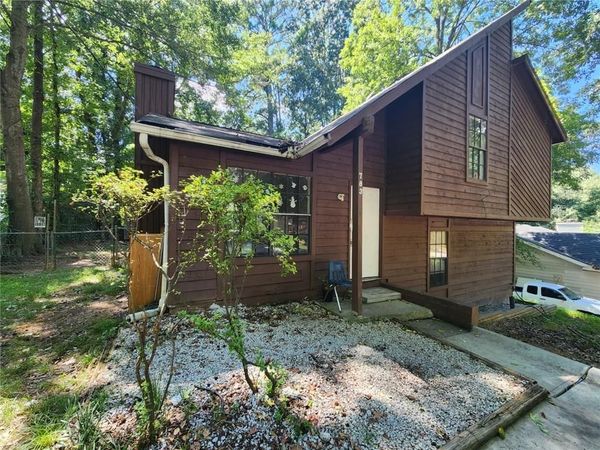 783 Inland Way NW, Lilburn, GA 30047