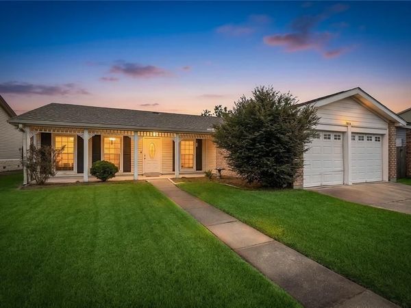 3824 SHANNON Drive , Harvey, LA 70058