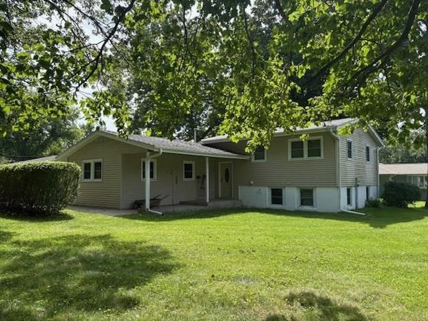 3874 NE Martin Lane, Iowa City, IA 52240
