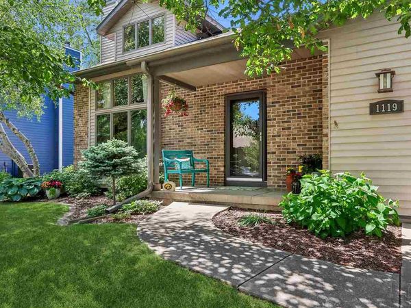 1119 Deerfield Drive, Iowa City, IA 52246