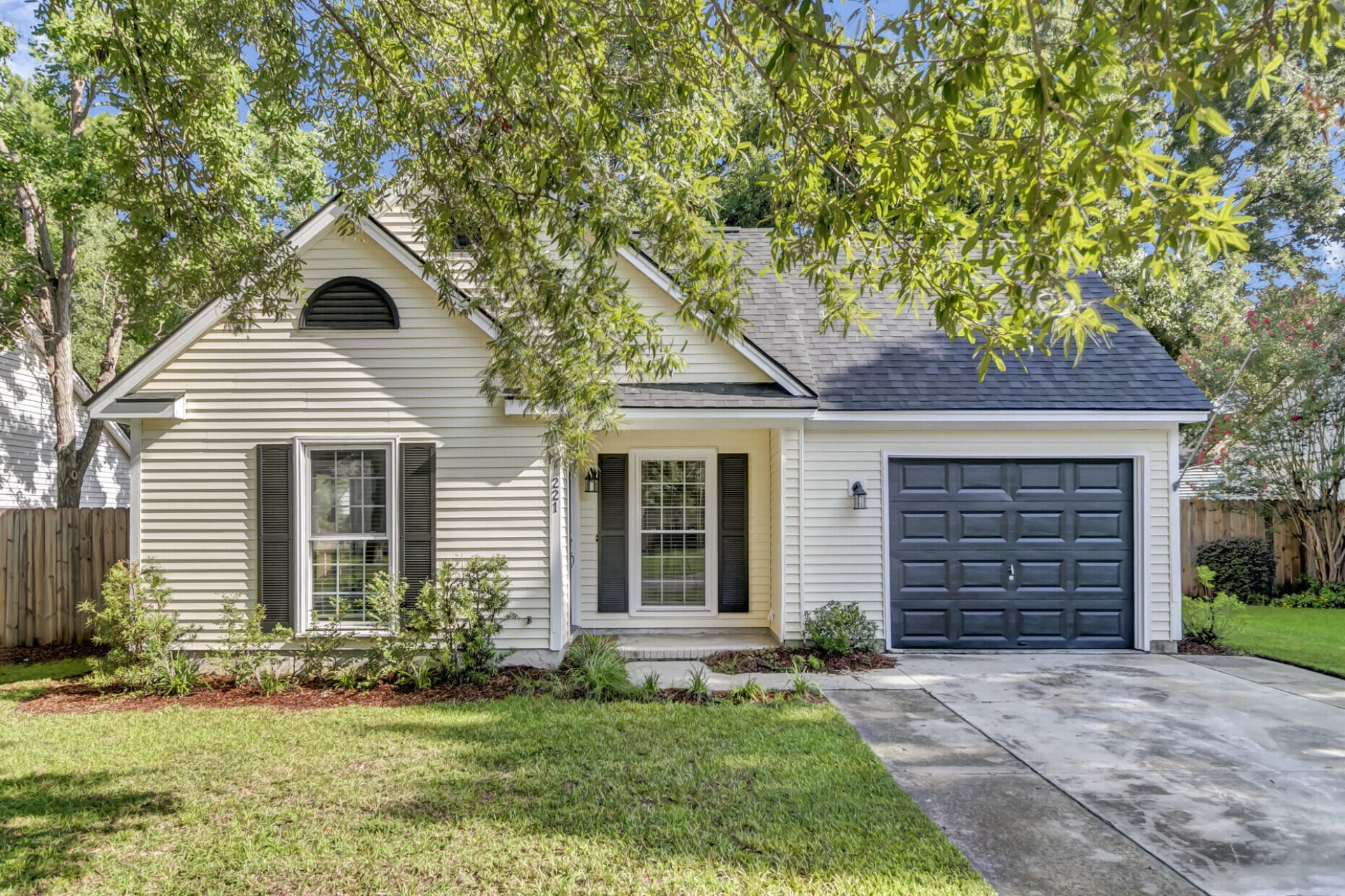 221 Alston Circle Photo 1