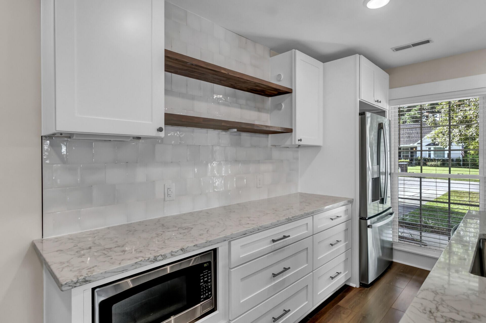 221 Alston Circle Photo 6
