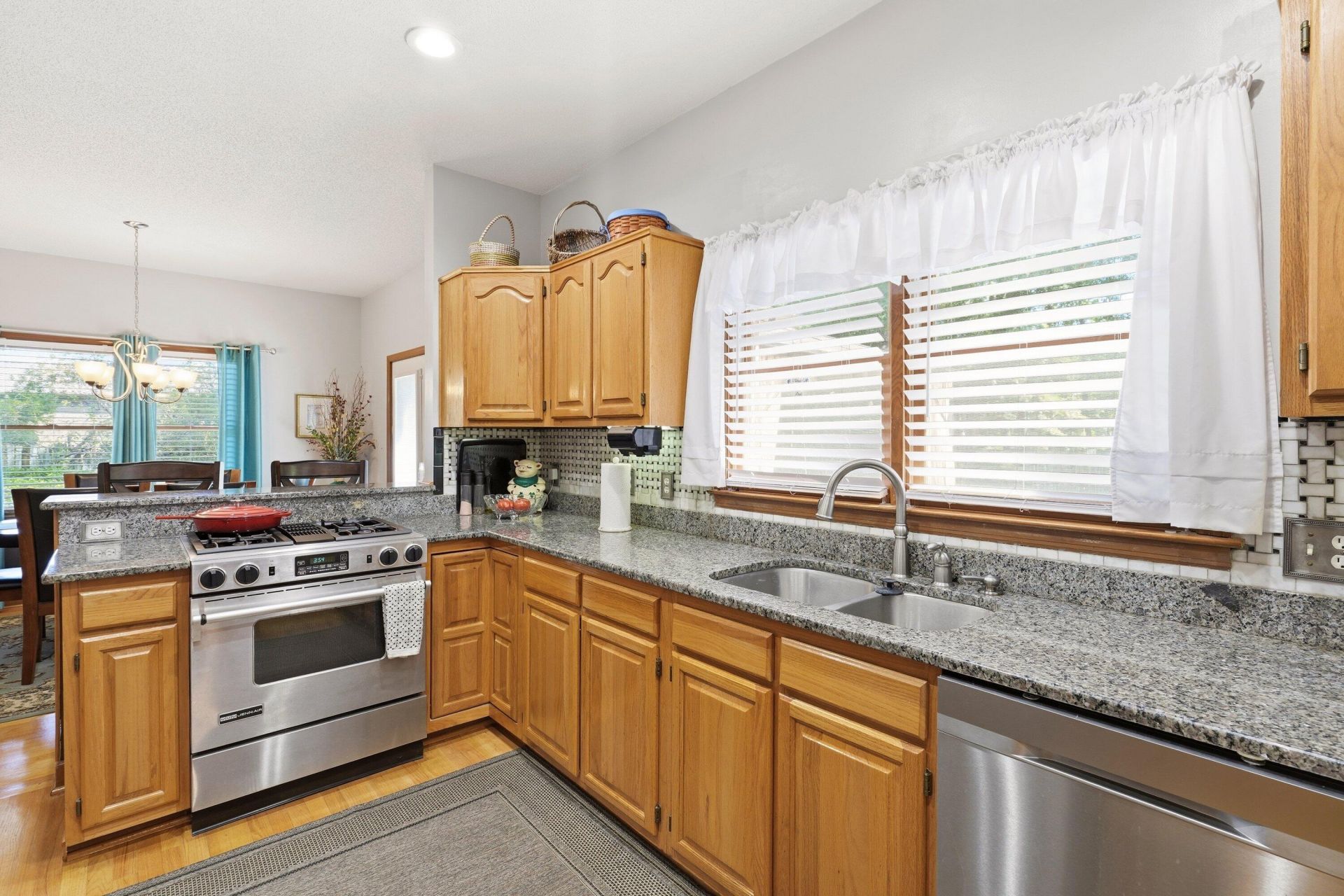 8639 Arthur Hills Circle Photo 11