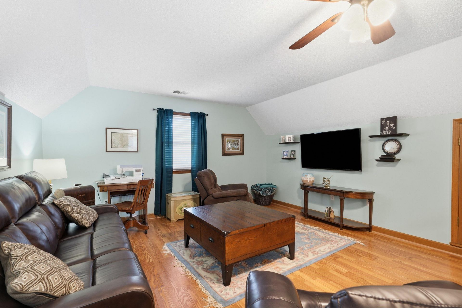 8639 Arthur Hills Circle Photo 13